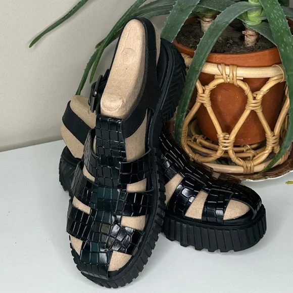 SOREL ONA Streetworks Fisherman Mid Sandal | Black Croc Embossed | Women’s 8 New - Picture 13 of 13